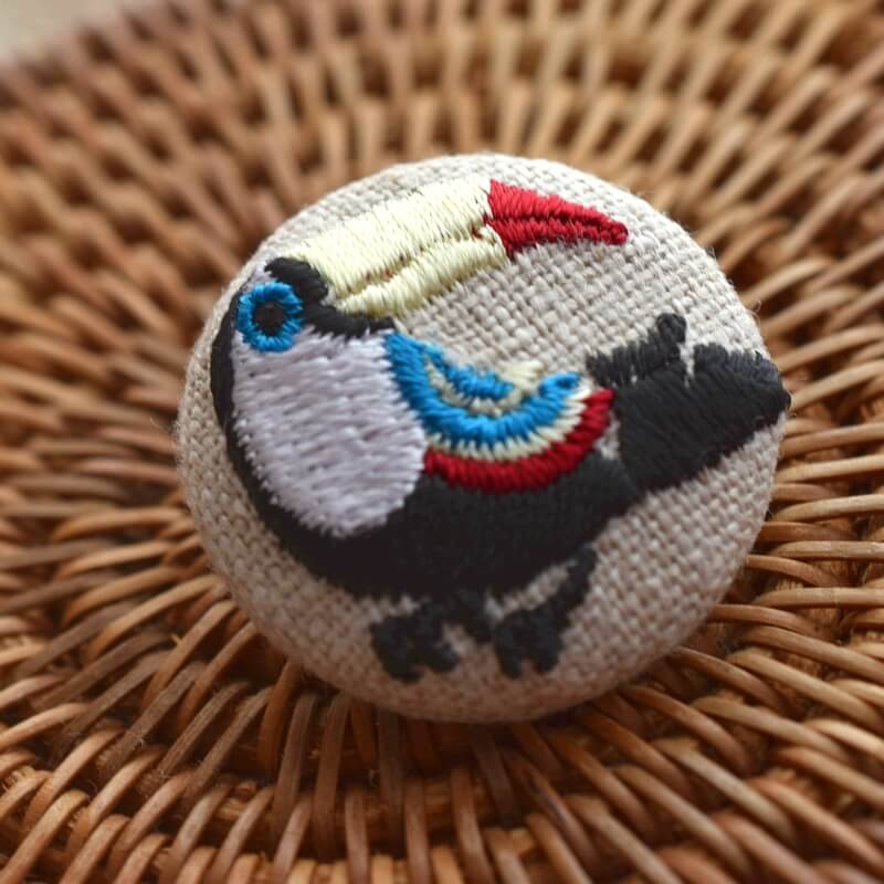 オオハシくるみボタン刺繍ブローチ/29