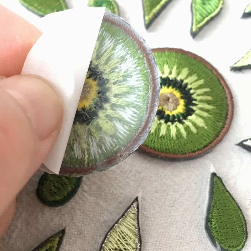 キウイの刺繍花火(M)(L)ステッカーワッペン