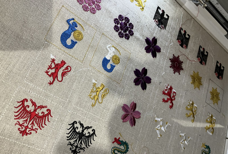 mimi刺繍のオリジナルデザインの紋章たち