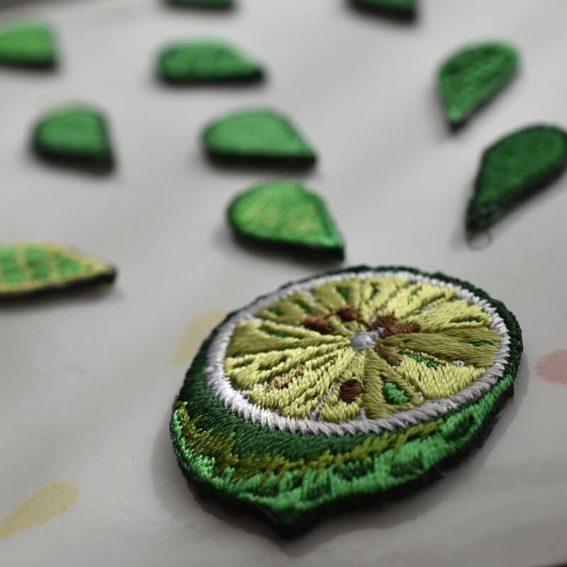 ライムの刺繍花火(M)(L)ステッカーワッペン