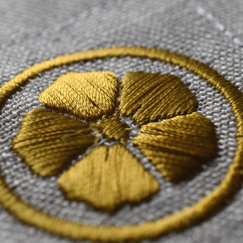 丸に桔梗の刺繍図案