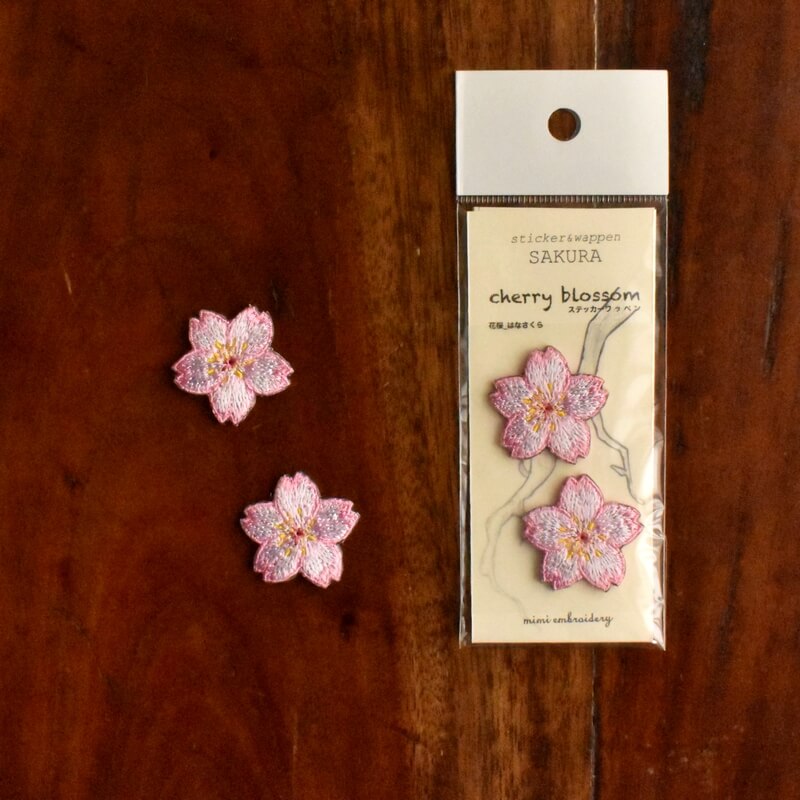 桜の刺繍ワッペン台紙