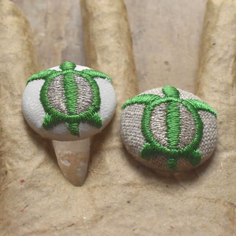 緑色のホヌ海亀くるみボタン刺繍ブローチ/22