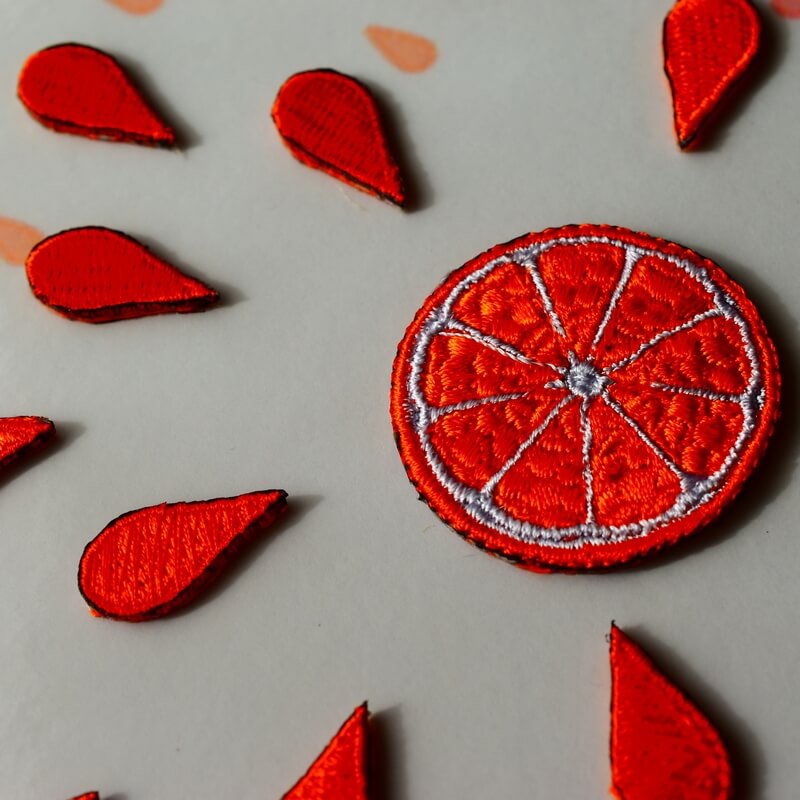 オレンジの刺繍花火(M)(L)ステッカーワッペン