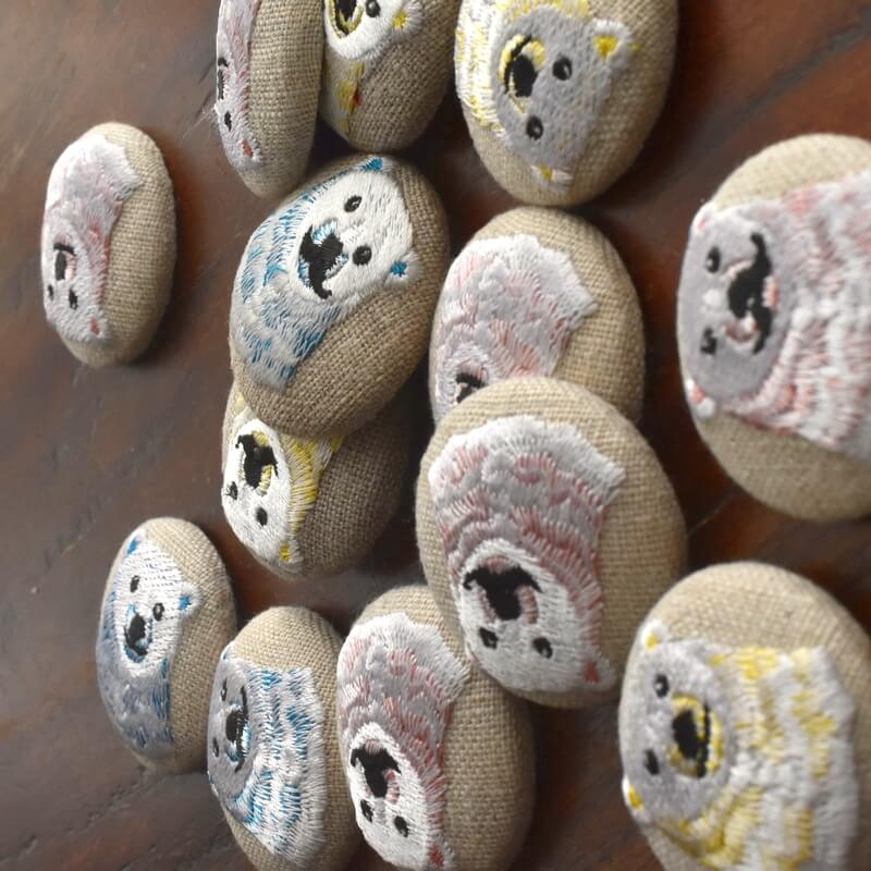白熊くるみボタン刺繍ブローチ/38