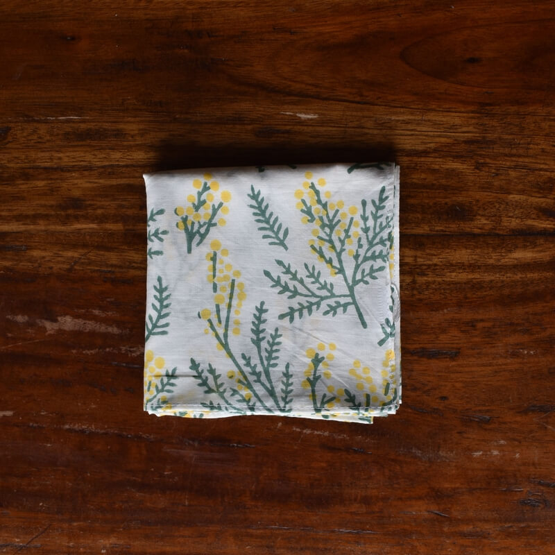 ミモザの園プリントハンカチ