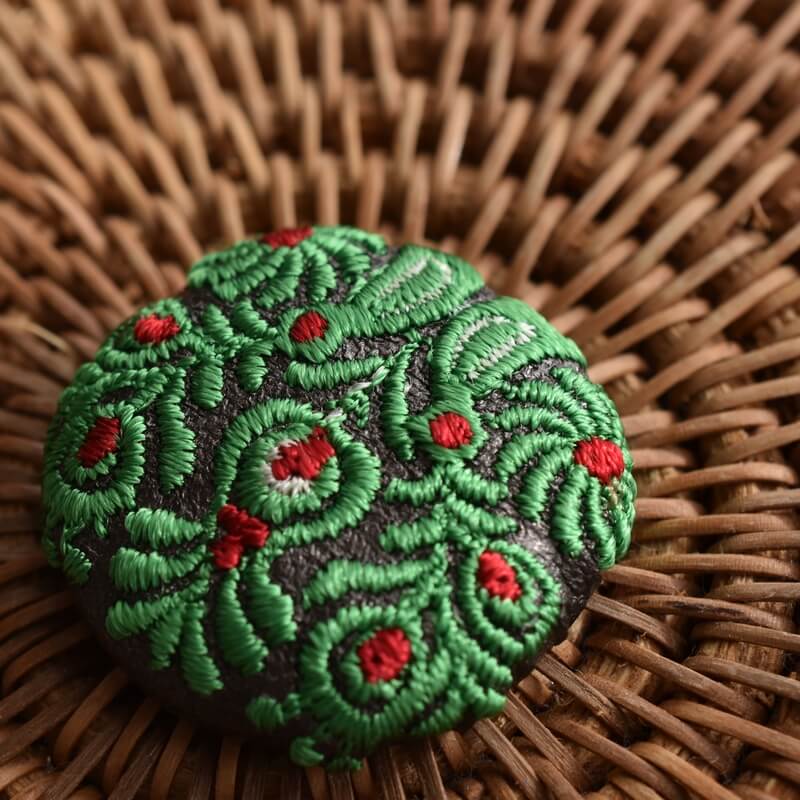 緑ハンガリー孔雀くるみボタンブルー刺繍ブローチ/29