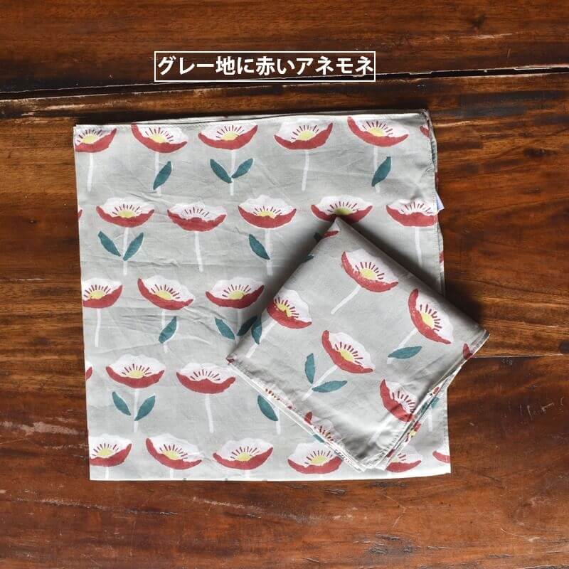 アネモネのお花畑プリントハンカチ