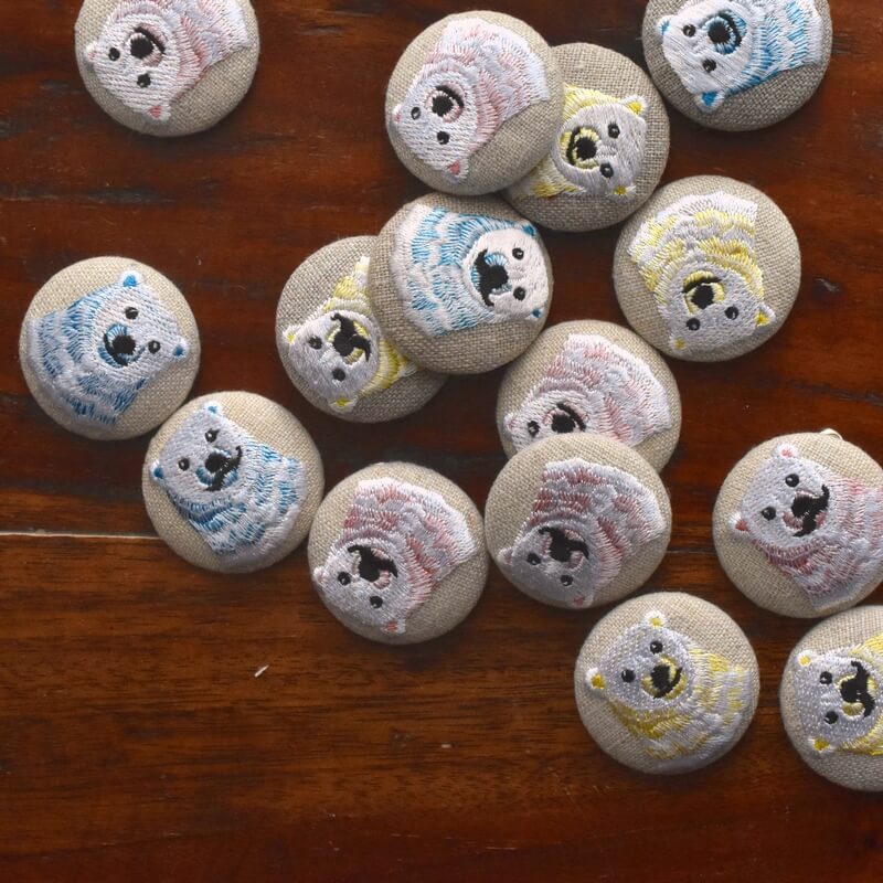 白熊くるみボタン刺繍ブローチ/38