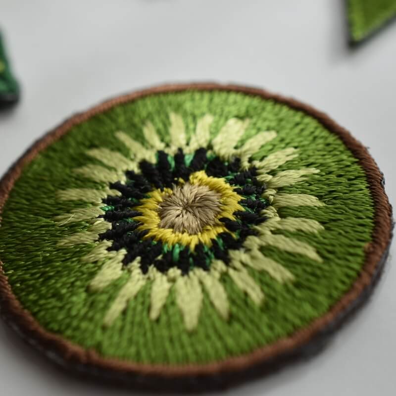 キウイの刺繍花火(M)(L)ステッカーワッペン