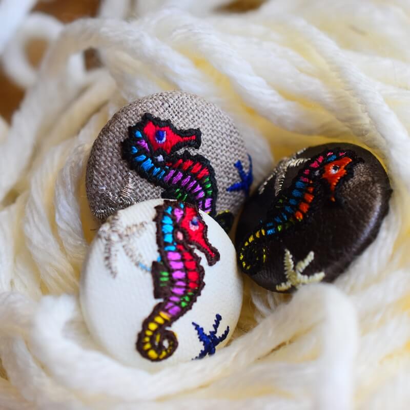 タツノオトシゴヒトデくるみボタン刺繍ブローチ/29