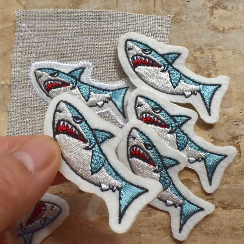 サメ刺繍図案あっぷりけハンド鮫軍団