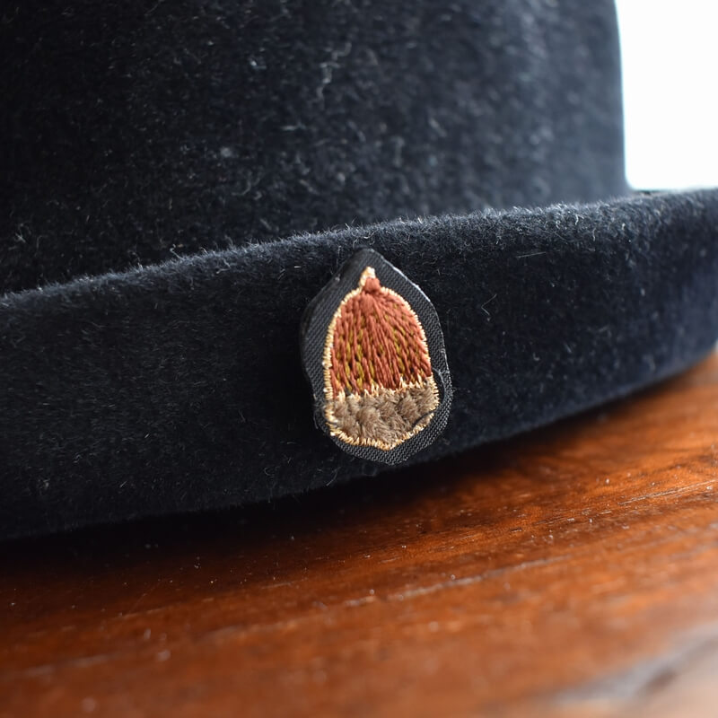 ドングリLadies&Gentleman刺繍ピン帽子1個