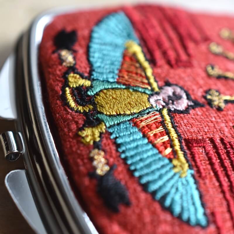 永遠の美刺繍のコンパクトミラー　