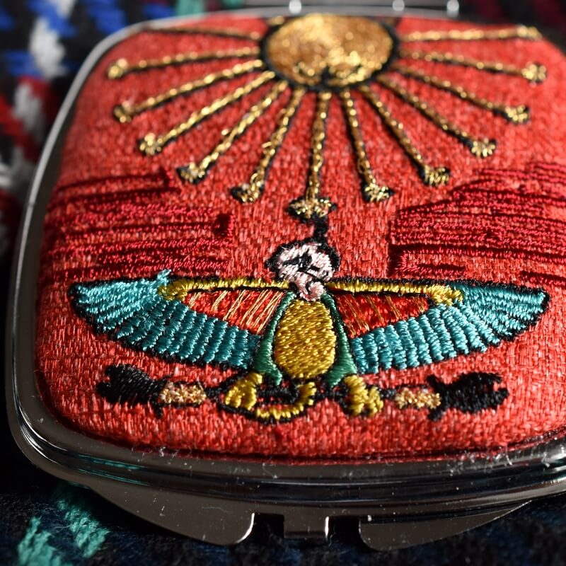永遠の美刺繍のコンパクトミラー　