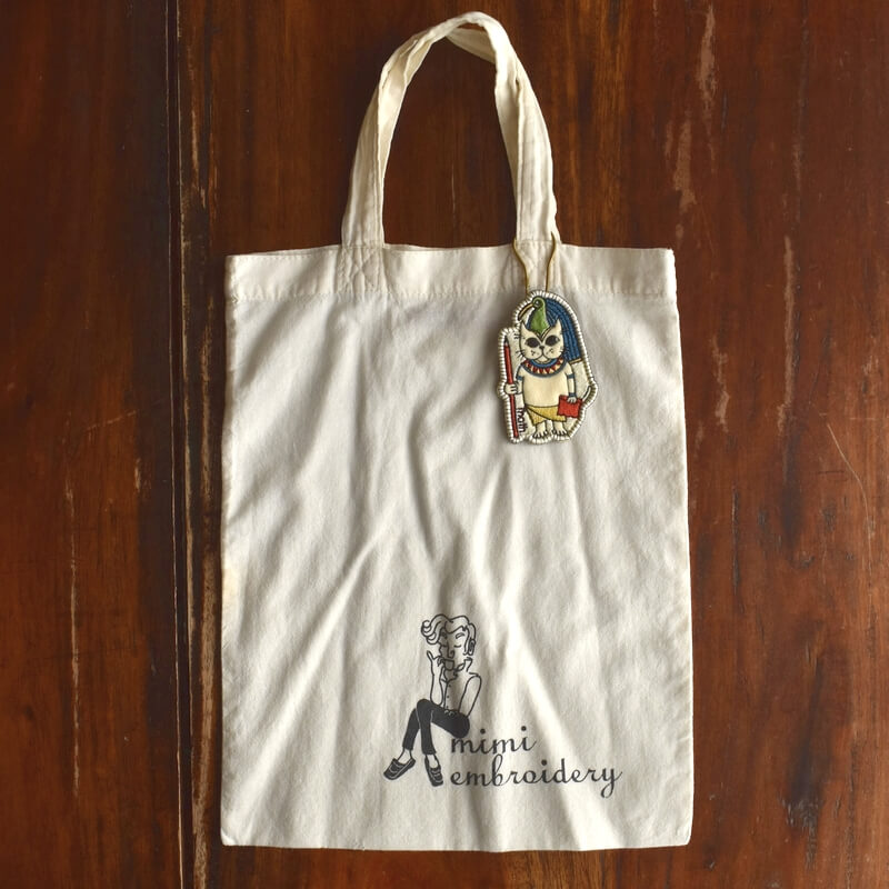 トト様ミミケルの刺繍ブローチ
