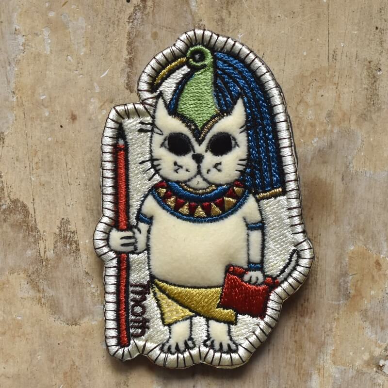 トト様ミミケルの刺繍ブローチ