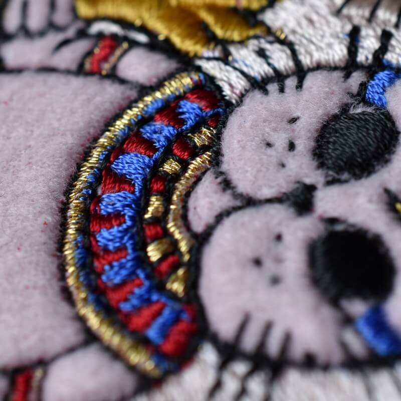 バステト様ミミケルの刺繍ブローチ