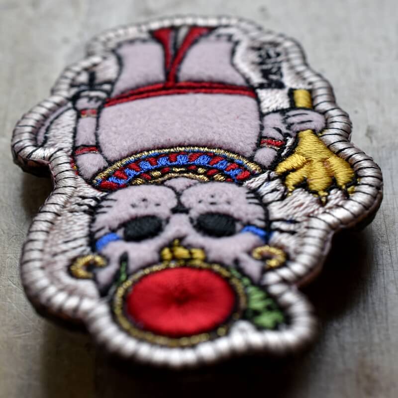 バステト様ミミケルの刺繍ブローチ