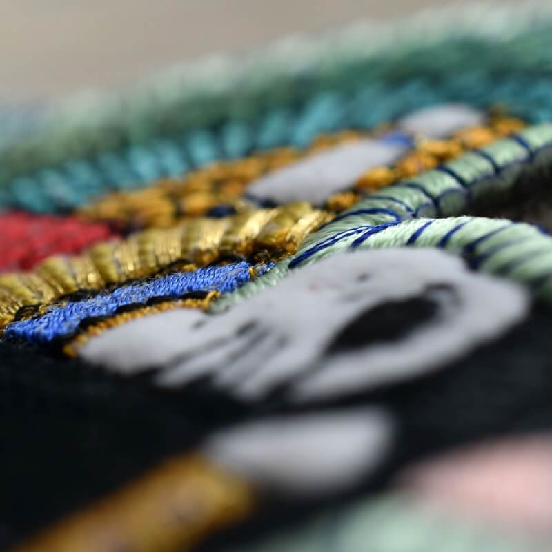 イシス様ミミケルの刺繍ブローチ