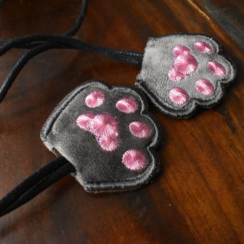 鉄仮面ミミケル刺繍のティッシュカバーとポーチ付きカゴ