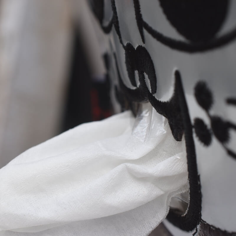 鉄仮面ミミケル刺繍のティッシュカバーとポーチ付きカゴ