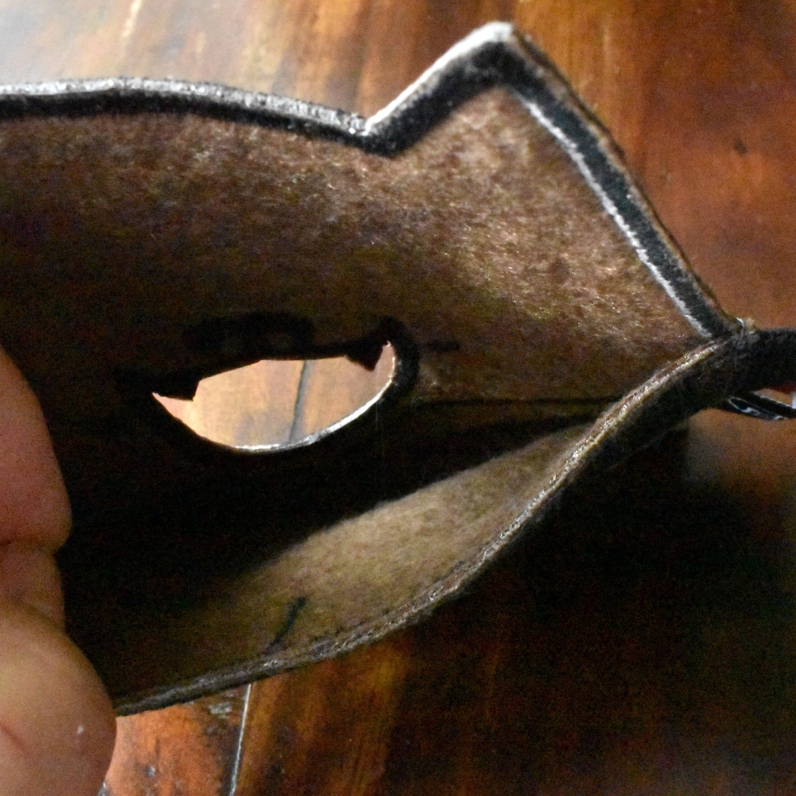 鉄仮面ミミケル刺繍のティッシュカバーとポーチ付きカゴ