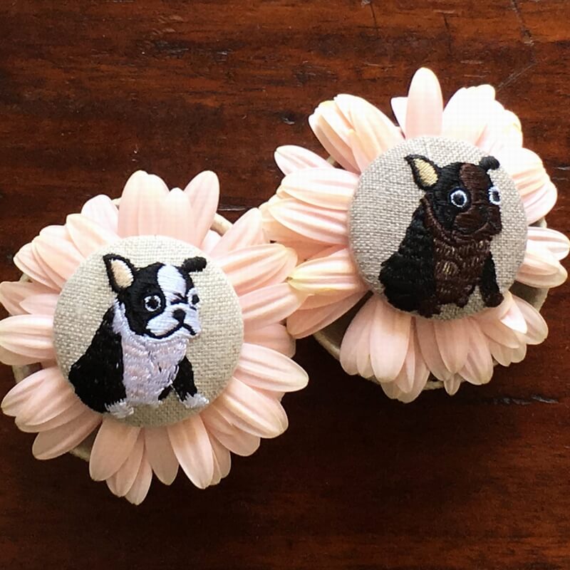 フレンチブルドックくるみボタン刺繍ブローチ/38