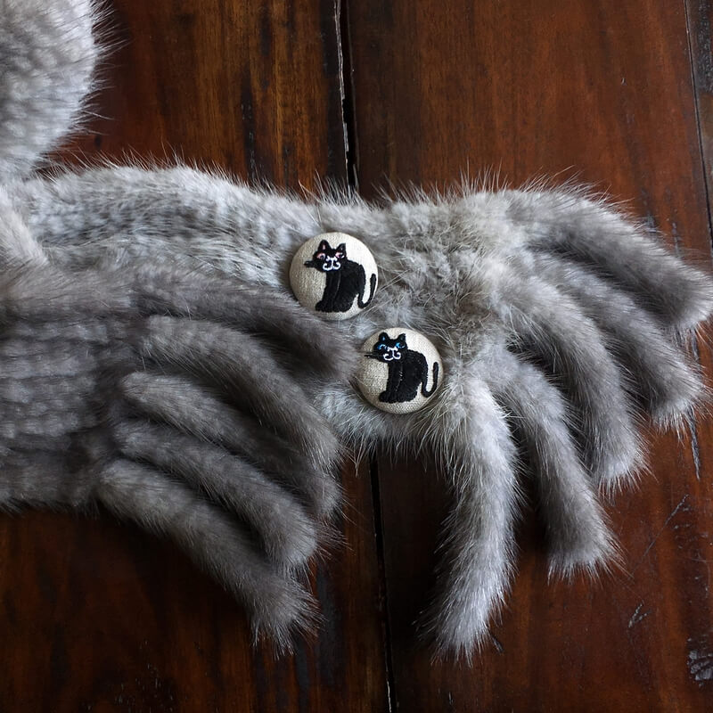 猫のくるみボタン