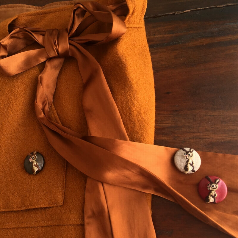 うさぎくるみボタン刺繍ブローチ/29