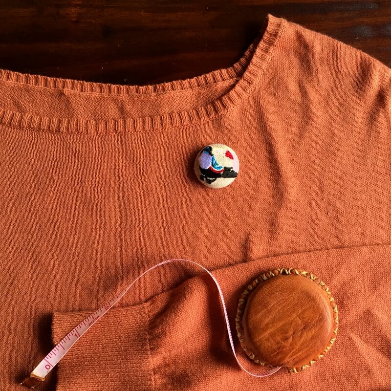 オオハシくるみボタン刺繍ブローチ/29