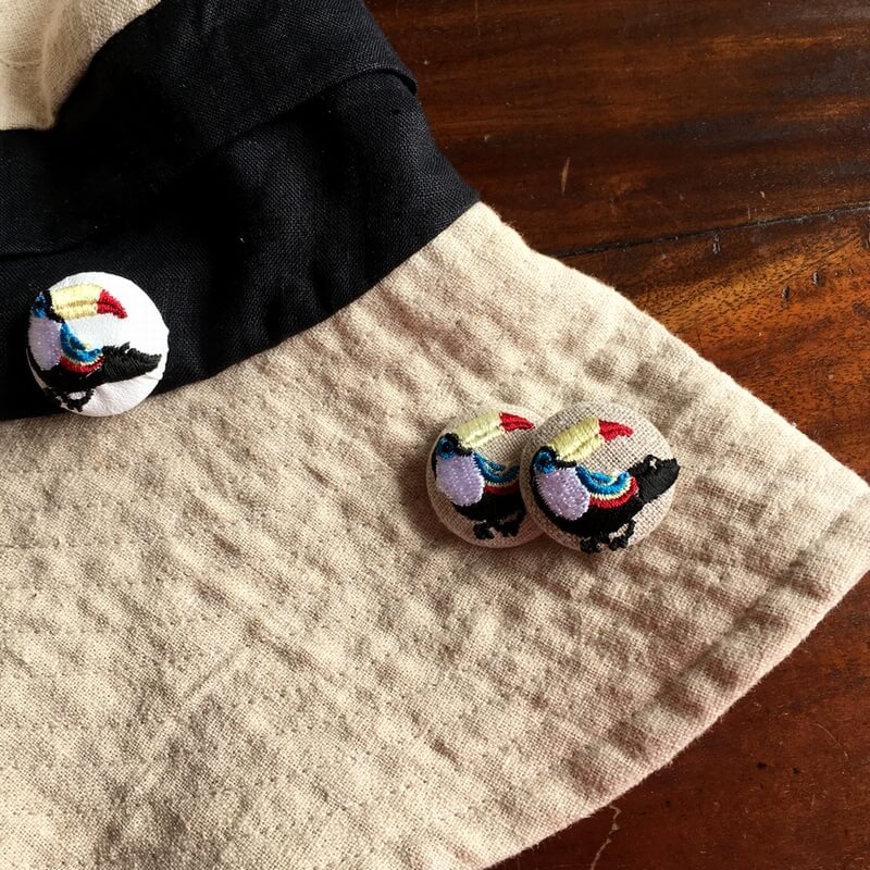 オオハシくるみボタン刺繍ブローチ/29