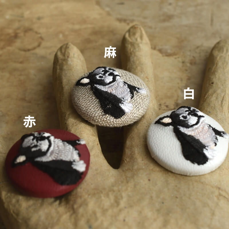 フレンチブルドックくるみボタン刺繍ブローチ/29