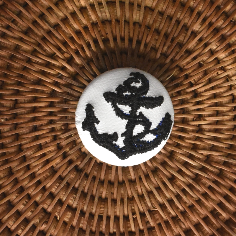 黒いアンカーボタン刺繍ブローチ/29