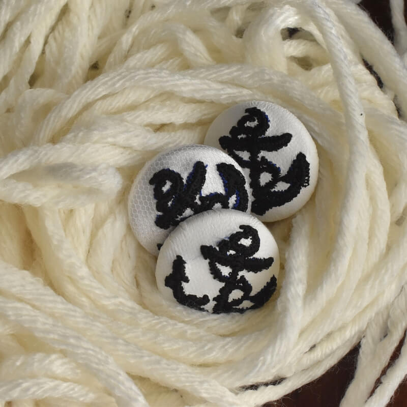 黒いアンカーボタン刺繍ブローチ/29