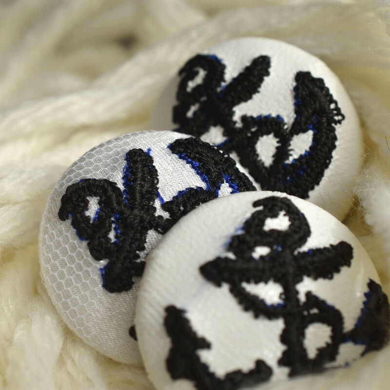 黒いアンカーボタン刺繍ブローチ/29