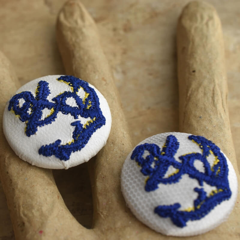 紺アンカーボタン刺繍ブローチ/29