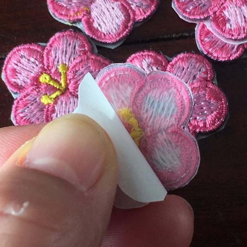 刺繍ワッペン/桃の花背面