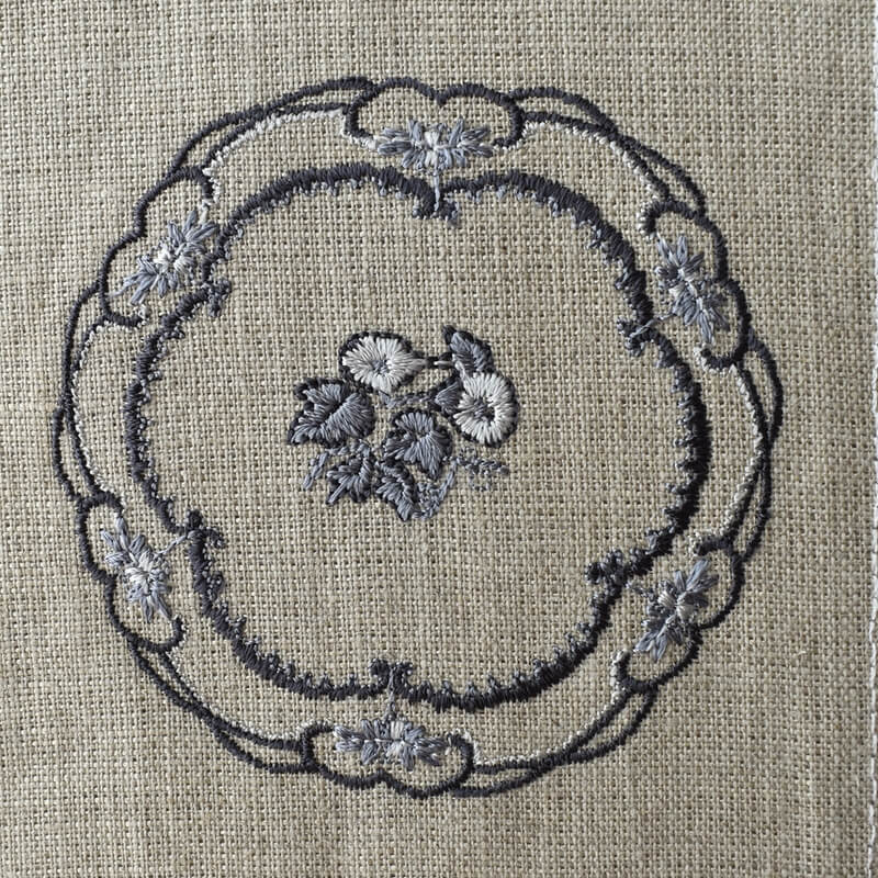 アンティークプレート絵皿［つる花］刺繍図案｜mimi刺繍｜東京・吉祥寺の小さな刺繍屋さん