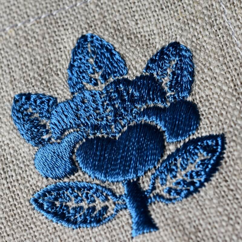 水天宮椿の刺繍図案