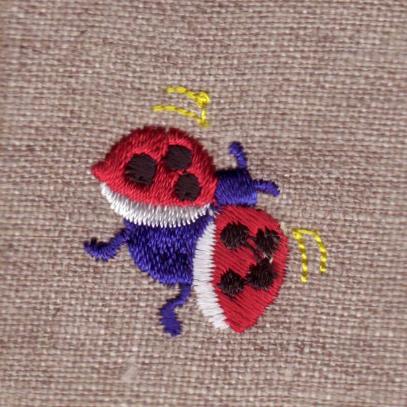 飛ぶてんとう虫 幸せを運ぶ虫 刺繍図案デザイン Mimi刺繍 東京 吉祥寺の小さな刺繍屋さん