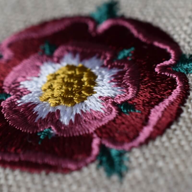 紋章薔薇Tudorroseの刺繍図案よこ