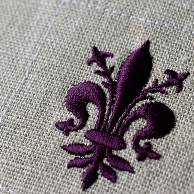 [菖蒲紋]の刺繍図案よこ紫