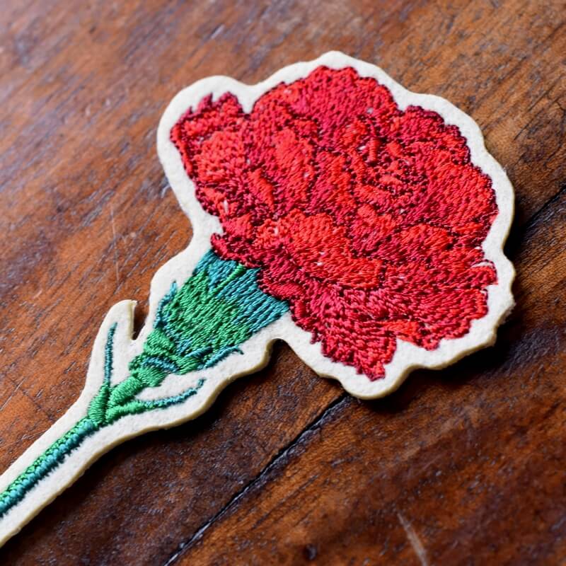 一輪花刺繍カーネーション