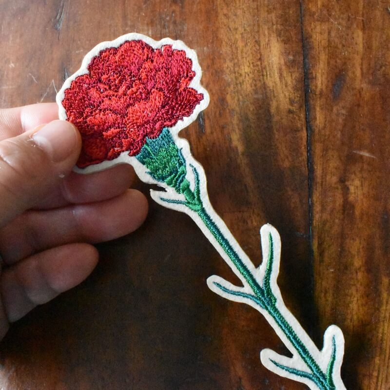 一輪花刺繍カーネーションハンド