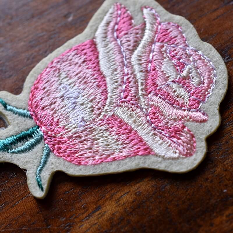 一輪花刺繍カーネーション_moｍ