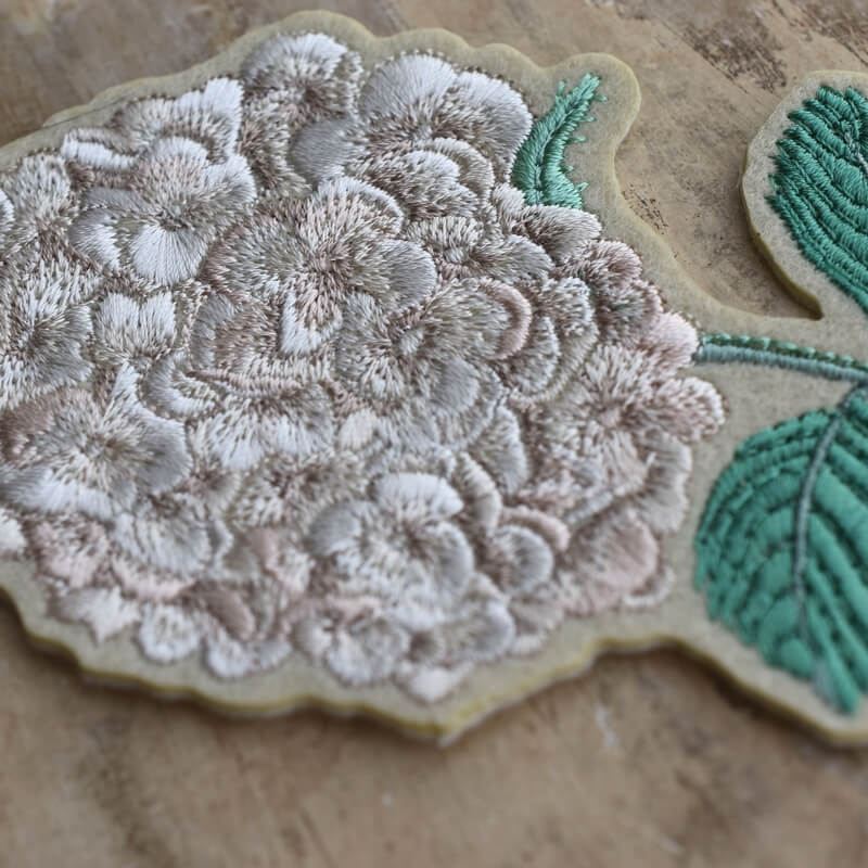 一輪花刺繍紫陽花のシルクホワイト