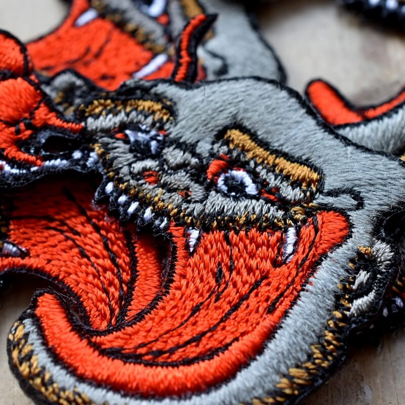 赤妖怪刺繍ワッペンあｘ
