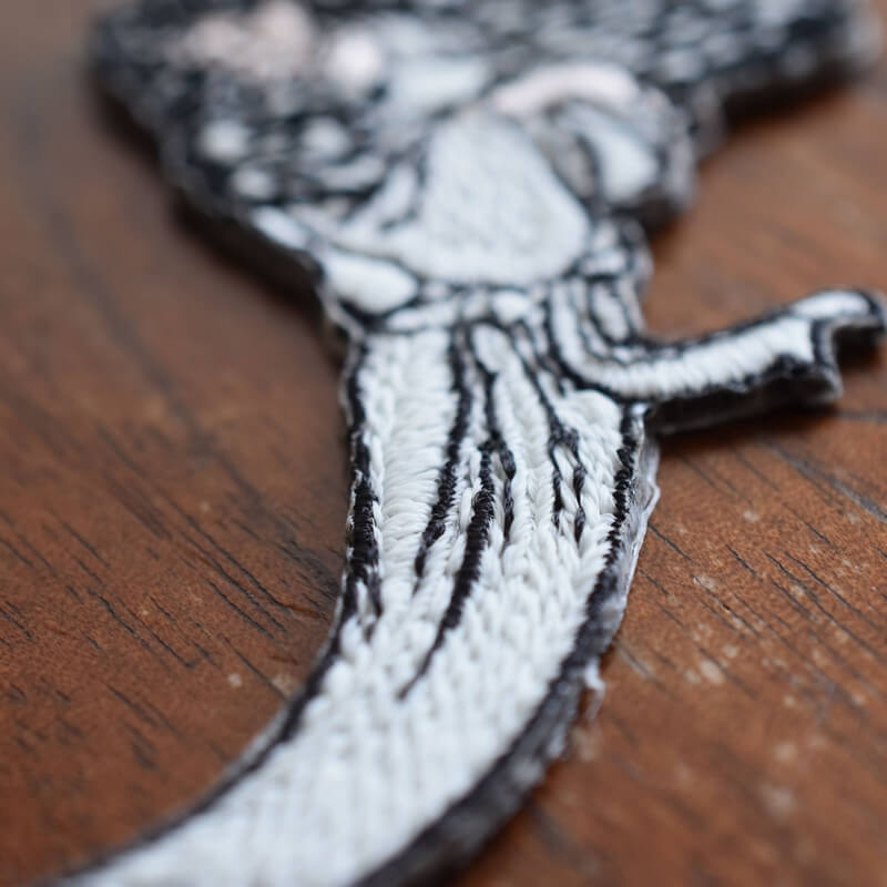 雪女妖怪蓄光糸刺繍ワッペン
