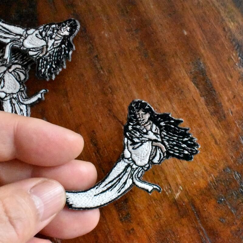 雪女妖怪蓄光糸刺繍ワッペンハンド